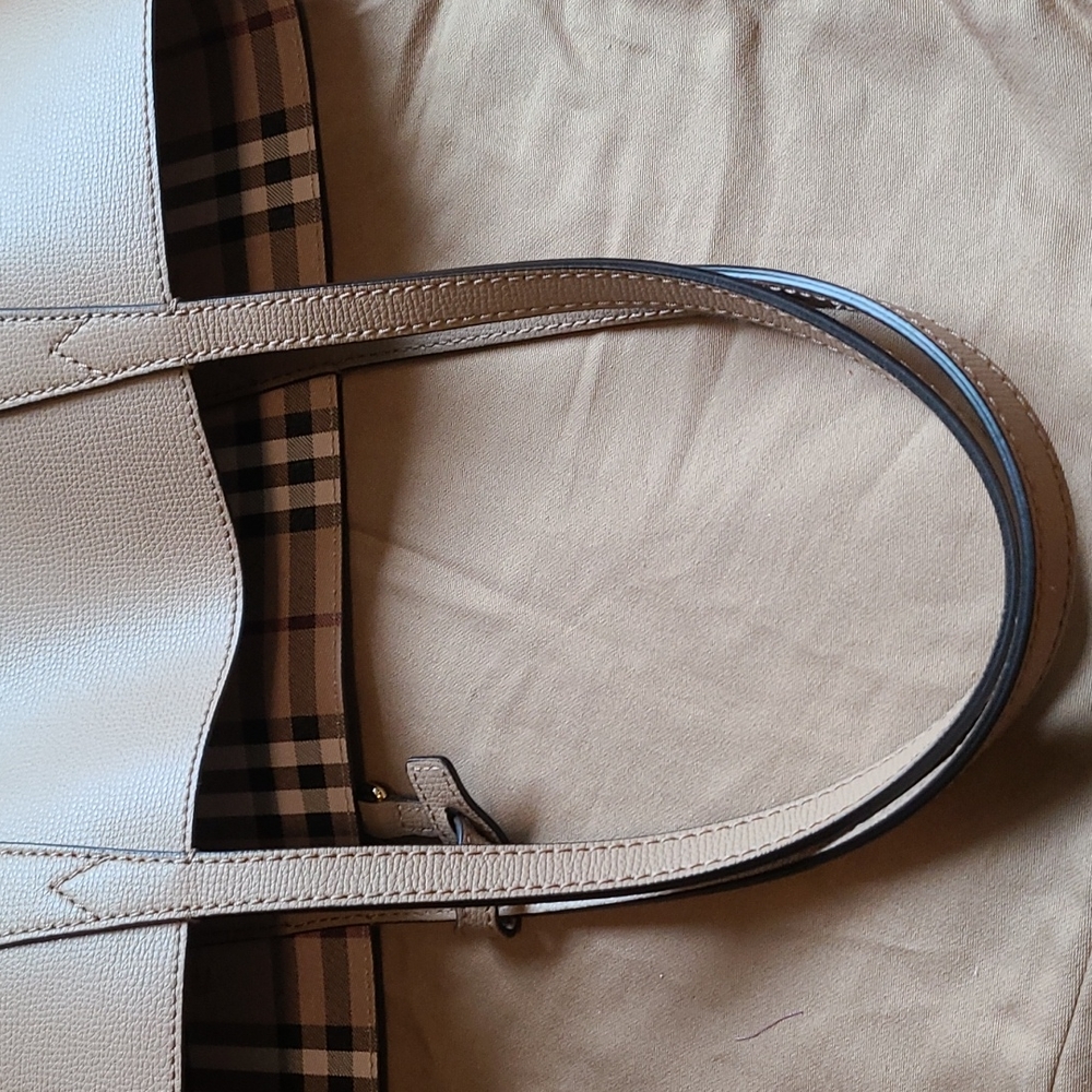 Burberry Haymarket colors check leather Mid camel reverse tote - Picture 16 of 16